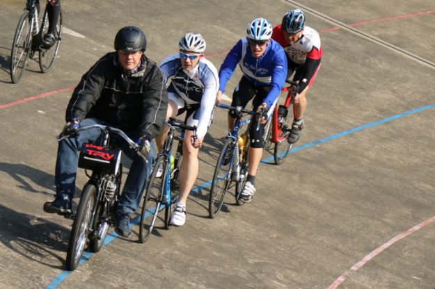 Training auf Radrennbahn Solingen (27-MAI-2015)