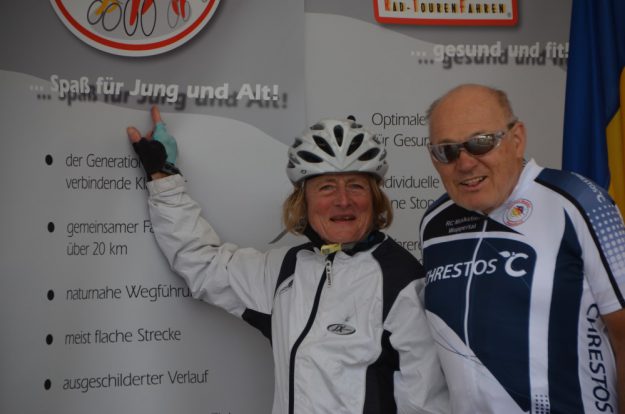 Spaß für Jung und Alt - Vera und Axel beim Bundesradsporttreffen 2015 in Boltenhagen